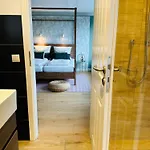 Haus Am 4*